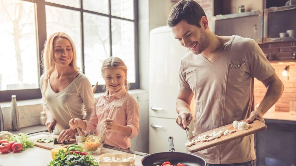 Una gran familia merece la mejor cocina | MADO